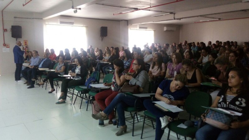 Profissionais e gestores discutiram rede de atenção ao parto e nascimento